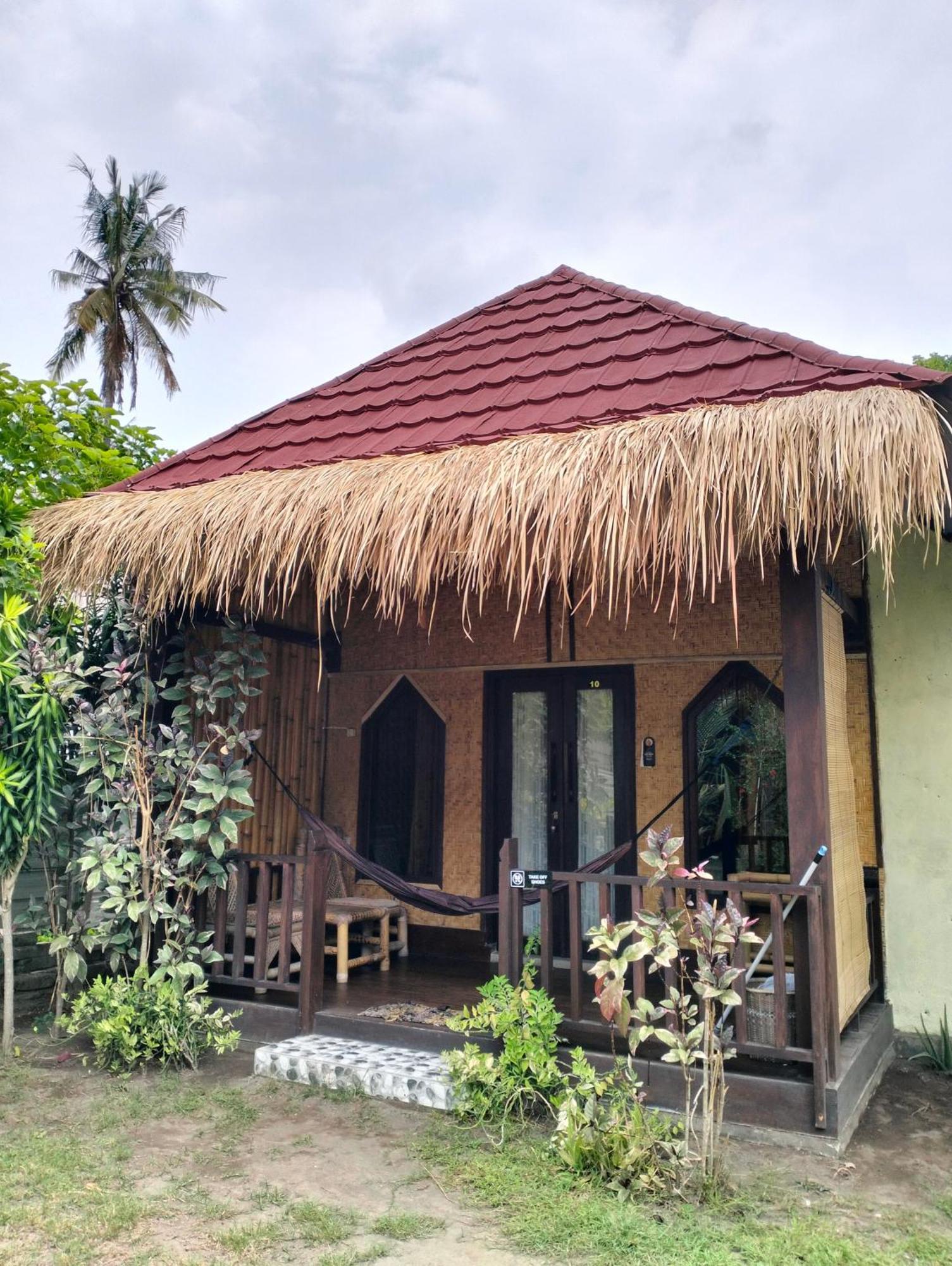 Tangga Bungalows Gili Air Room photo